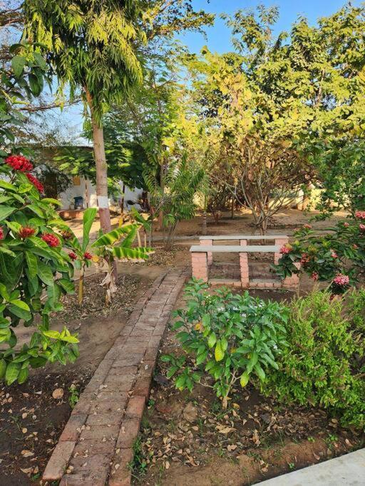 Farmhouse Close To Nature - Kesari Farm Gandhinagar Exterior foto